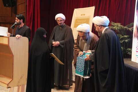 تصاویر / مراسم گرامیداشت شهدای مقاومت در قزوین برگزار شد