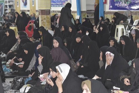 تصاویر بزرگداشت شهدای مقاومت در الیگودرز