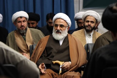 تصاویر / دیدار مدیر حوزه علمیه قزوین ،مدیران مدارس علمیه ،وکادر ،با نماینده ولی فقیه در استان قزوین