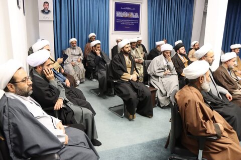 تصاویر / دیدار مدیر حوزه علمیه قزوین ،مدیران مدارس علمیه ،وکادر ،با نماینده ولی فقیه در استان قزوین