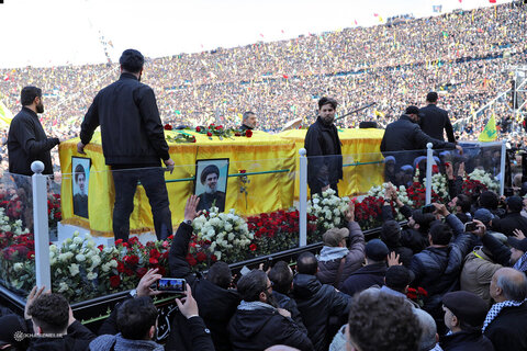 Photos/Cérémonie funéraire des grands moudjahidines, le martyr Seyyed Hassan Nasrallah et le martyr Seyyed Hashem Safiuddin