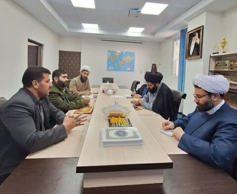 تصاویر/دیدار حجت الاسلام والمسلمین رنجبر با معاون فرهنگی اداره کل زندان استان کردستان