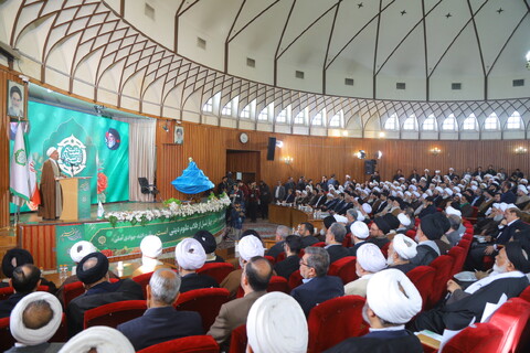 تصاویر / مراسم رونمایی از تفسیر تسنیم 80 جلدی آیت الله العظمی جوادی آملی