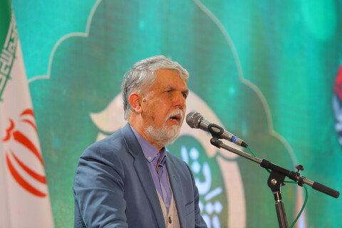 تصاویر / مراسم رونمایی از تفسیر تسنیم 80 جلدی آیت الله العظمی جوادی آملی