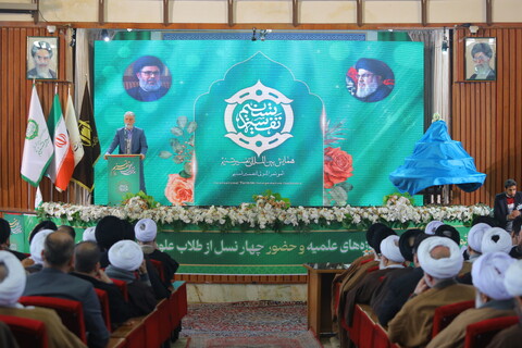 تصاویر / مراسم رونمایی از تفسیر تسنیم 80 جلدی آیت الله العظمی جوادی آملی