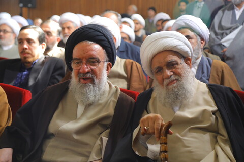 تصاویر / مراسم رونمایی از تفسیر تسنیم 80 جلدی آیت الله العظمی جوادی آملی