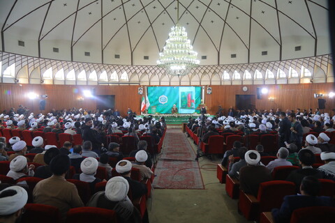 تصاویر / مراسم رونمایی از تفسیر تسنیم 80 جلدی آیت الله العظمی جوادی آملی