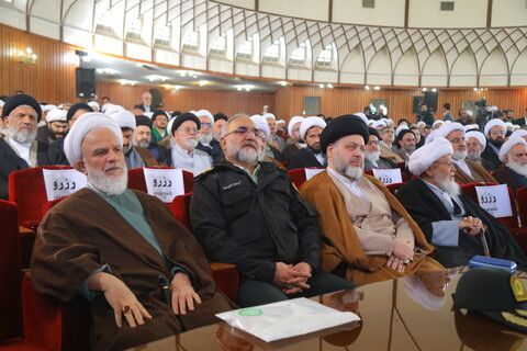 تصاویر / مراسم رونمایی از تفسیر تسنیم 80 جلدی آیت الله العظمی جوادی آملی