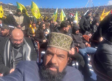 پاکستانی معروف اہل سنت عالم دین کی شہید مقاومت کی تشییع جنازہ میں شرکت