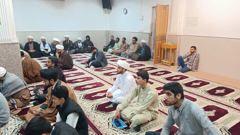 تصاویر/درس اخلاق ویژه طلاب حوزه علمیه سید الشهدا خرمشهر برگزار شد