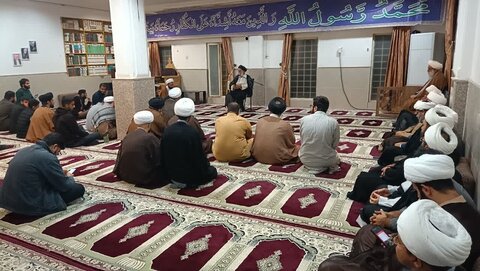 تصاویر/درس اخلاق ویژه طلاب حوزه علمیه سید الشهدا خرمشهر برگزار شد