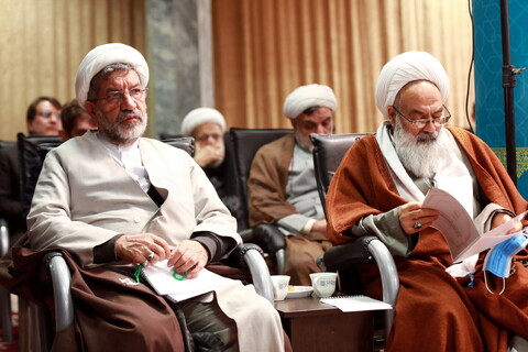 تصاویر/ آیین رونمایی از مجموعه آثار فقه بورس اوراق بهادار