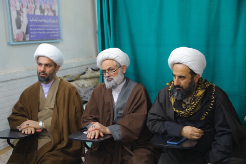 تصاویر / نشست صمیمی روحانیون و مبلغین گیلانی