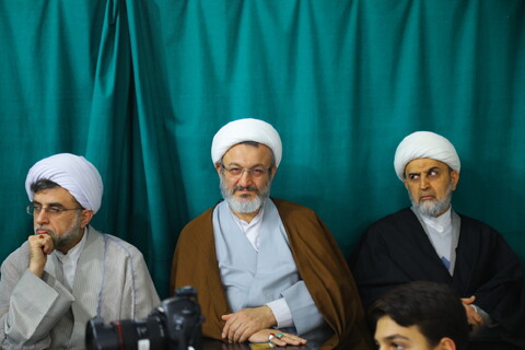 تصاویر / نشست صمیمی روحانیون و مبلغین گیلانی