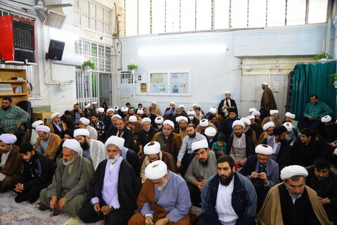 تصاویر / نشست صمیمی روحانیون و مبلغین گیلانی