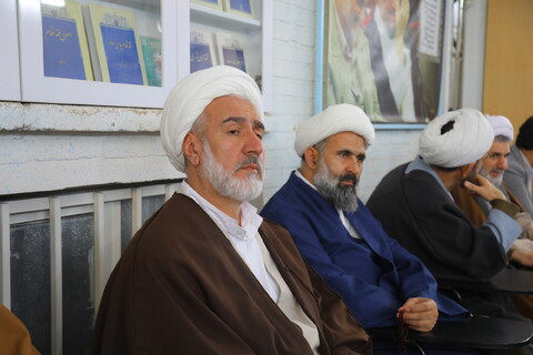 تصاویر / نشست صمیمی روحانیون و مبلغین گیلانی