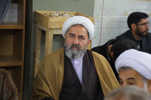 تصاویر / نشست صمیمی روحانیون و مبلغین گیلانی