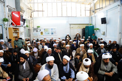 تصاویر / نشست صمیمی روحانیون و مبلغین گیلانی