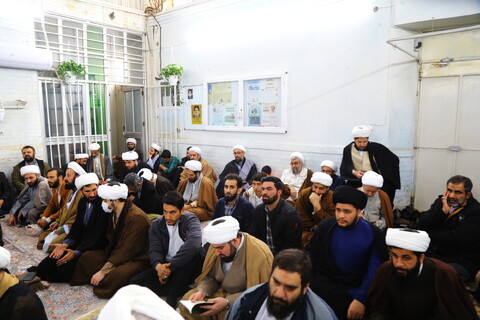 تصاویر / نشست صمیمی روحانیون و مبلغین گیلانی