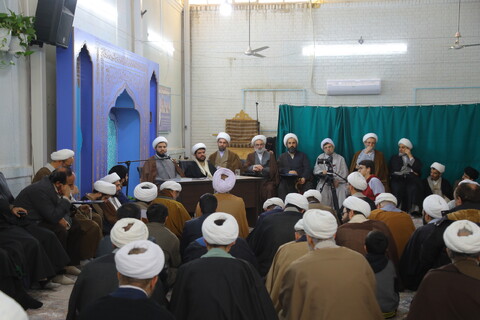 تصاویر / نشست صمیمی روحانیون و مبلغین گیلانی