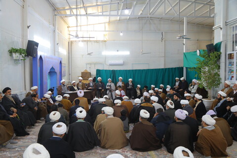 تصاویر / نشست صمیمی روحانیون و مبلغین گیلانی