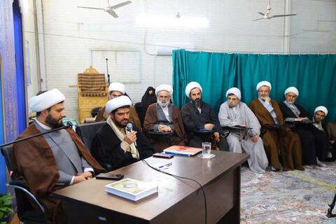 تصاویر / نشست صمیمی روحانیون و مبلغین گیلانی