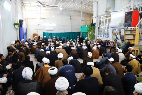 تصاویر / نشست صمیمی روحانیون و مبلغین گیلانی