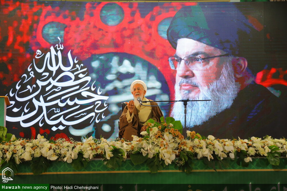 تصاویر / مراسم رونمایی از تفسیر تسنیم 80 جلدی آیت الله العظمی جوادی آملی