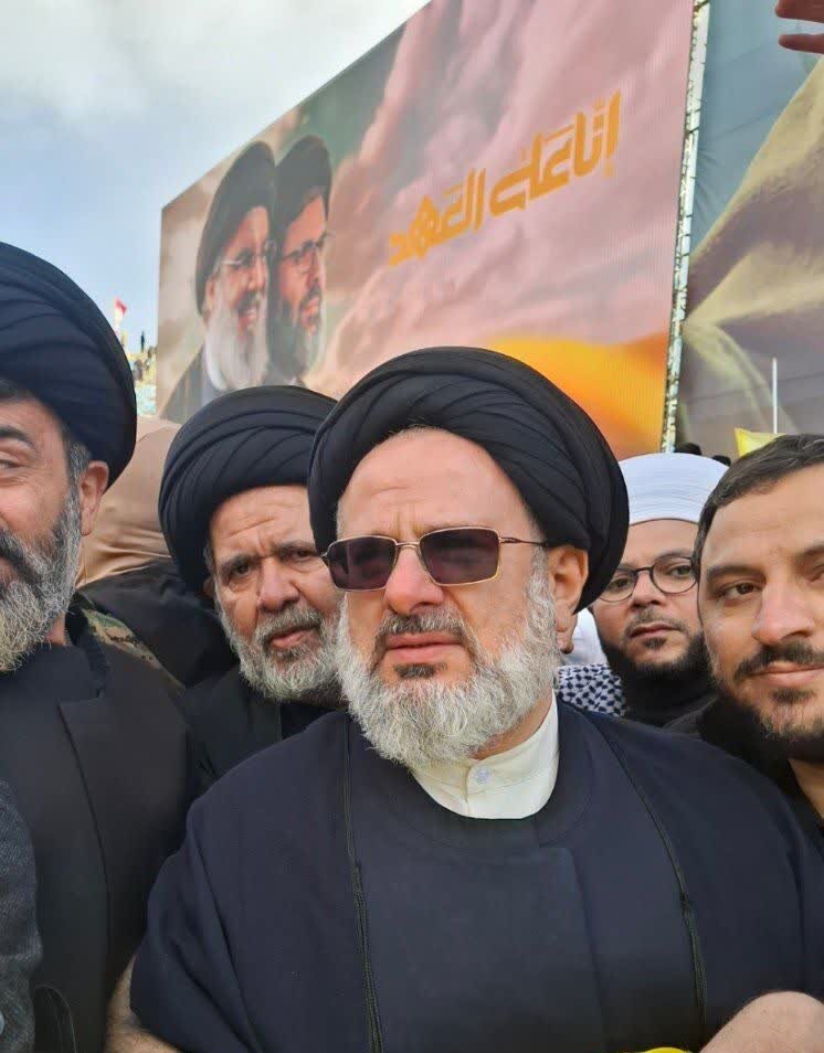 هیئت حوزوی در تشییع سید حسن نصرالله مورد استقبال مردم قرار گرفت