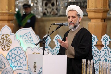 بیش از هر زمان دیگری نیازمند انس با قرآن کریم هستیم