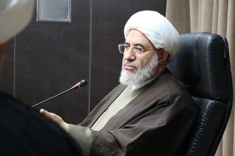 تصاویر| نشست مراکز حوزوی اصفهان با آیت الله اراکی