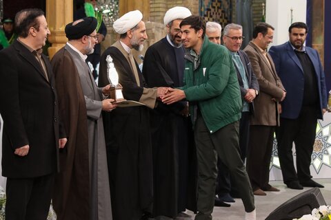 تصاویر / آئین اختتامیه دومین جشنواره تلاوت‌های تقلیدی کشور با حضور نماینده ولی فقیه در استان قزوین