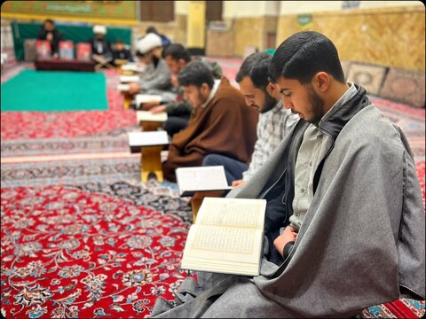 تصاویر/ جلسه تلاوت و تدبر قرآن کریم در بزرگداشت شهیدان مقاومت سید  در جمع طلاب مدرسه علمیه امام خمینی (ره) گرگان