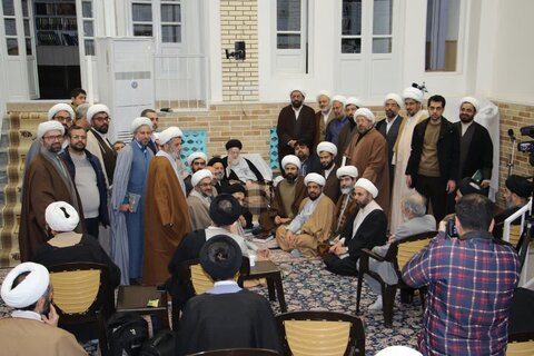 تصاویر| سفر مدیران مدارس علمیه اصفهان به قم و دیدار با علما