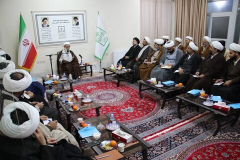 تصاویر| سفر مدیران مدارس علمیه اصفهان به قم و دیدار با علما