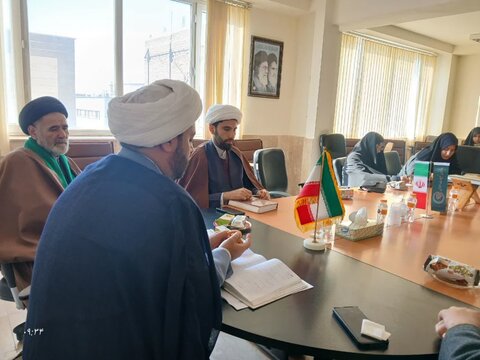 تصاویر/ برگزاری دوره تدبر در قرآن با موضوع الگوهای قرآنی در شهرستان کامیاران