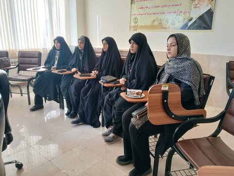 تصاویر/ برگزاری دوره تدبر در قرآن با موضوع الگوهای قرآنی در شهرستان کامیاران