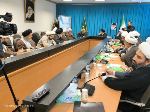 تصاویر/ نشست فصلی ائمه جمعه استان آذربایجان غربی