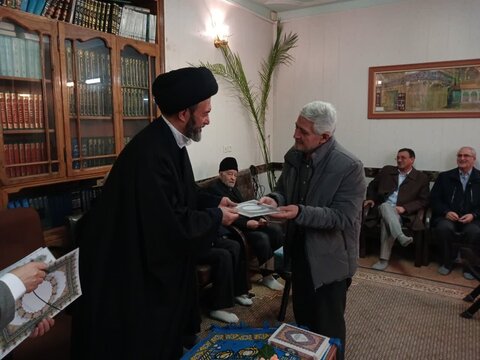 دیدار اهالی محلات با نماینده ولی فقیه در استان اردبیل