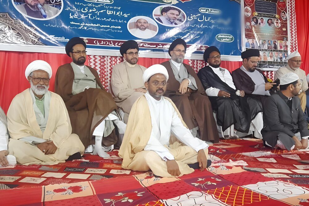 عابد ہونا آسان ہے عبد ہونا مشکل ہے : نمائندے جامعۃ المصطفیٰ ہند