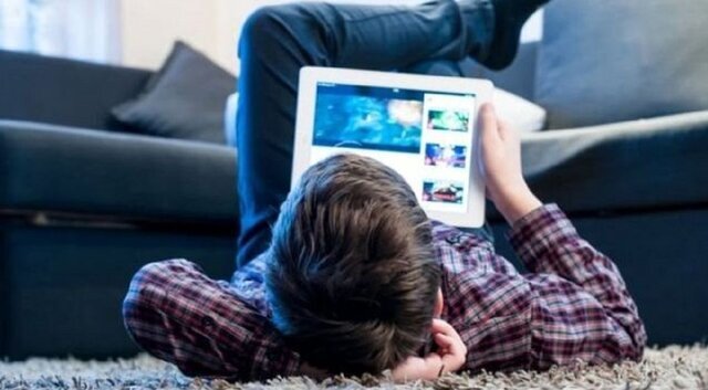 مروری بر چالشهای تربیتی نسل جدید/ چگونه کودکان را در برابر فضای مجازی ایمن کنیم؟