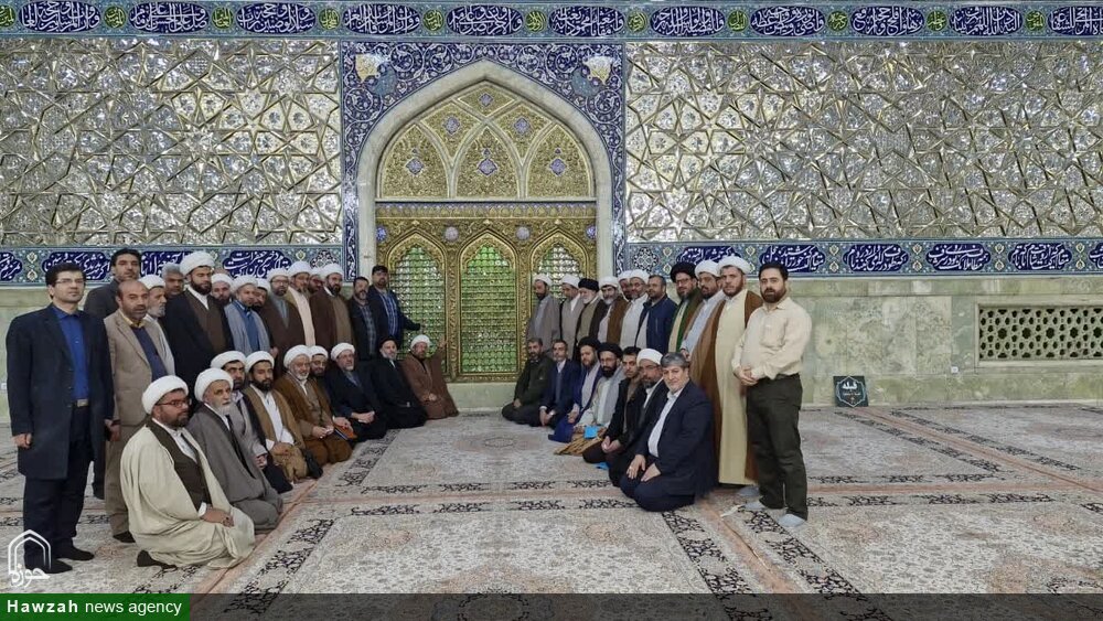 مدیران مدارس علمیه استان اصفهان با علمای شهر قم دیدار کردند