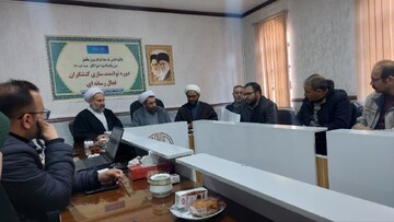 عصر کنونی نیازمند هوشیاری در تبیین‌ و بصیرت‌افزایی خبرنگاران و فعالان رسانه برای مردم است