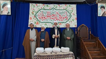 تصاویر/ آیین عمامه‌گذاری طلاب مدرسه علمیه امیرالمومنین(ع) آران و بیدگل