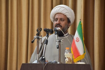 زنان شهیده، نماد ایثار و مقاومت در مقابل دشمنان هستند