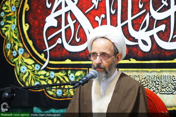 «تسبیح» زندگی انسان را متحول می‌کند / ملائکه و حیوانات هم با تسبیح به حیات خود ادامه می‌دهند