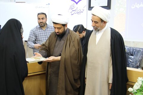 تصاویر| اختتامیه نهمین جشنواره فرهنگی- هنری حوزه علمیه اصفهان