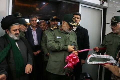 تصاویر/افتتاح بزرگ‌ترین استخر غرب کشور در اراک