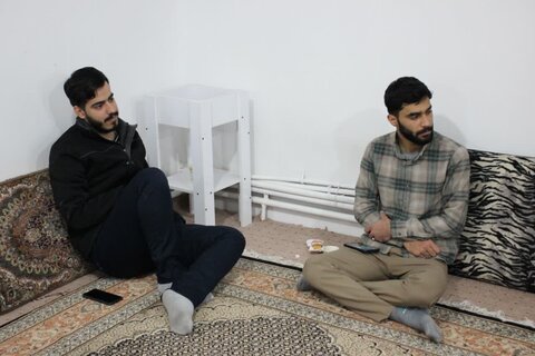 جلسه دورهمی مدیریت و کادر مدرسه علمیه بیجار با طلاب
