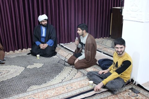 جلسه دورهمی مدیریت و کادر مدرسه علمیه بیجار با طلاب
